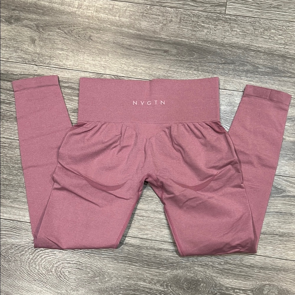 NVGTN Pastel Pink Contour Seamless Leggings Large